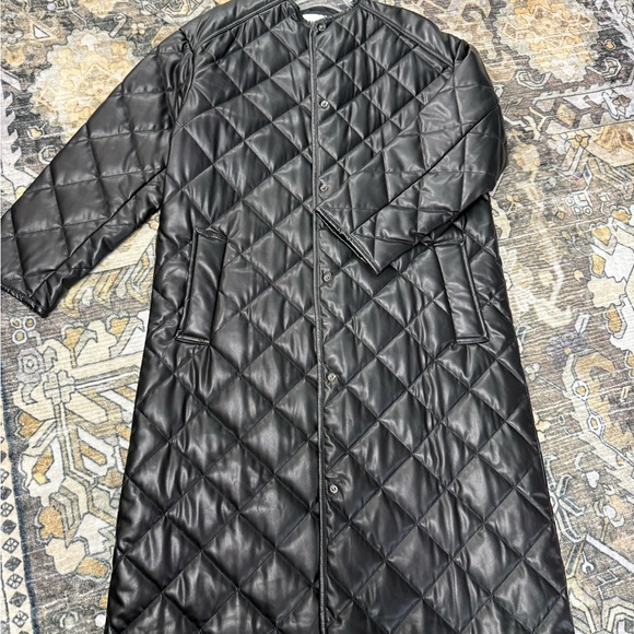 Zara Black Quilted Jacket with Snap Collar - Picture 3 of 4